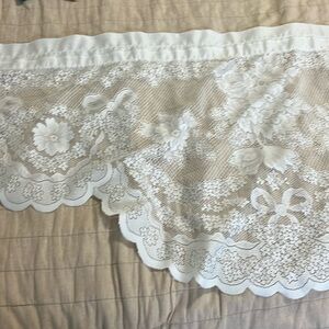 Lace curtain set